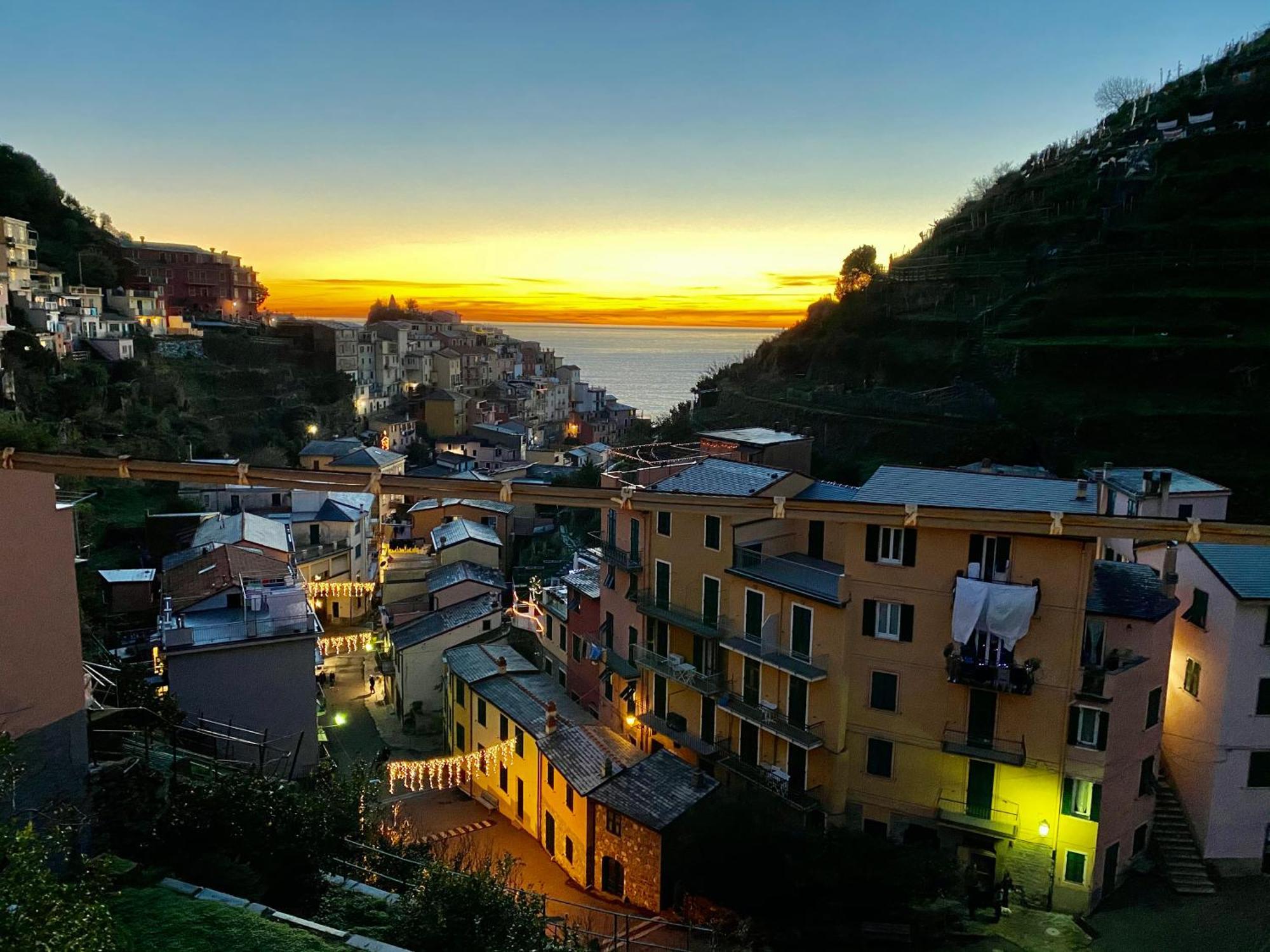 فندق The Manarola Main Plaza المظهر الخارجي الصورة
